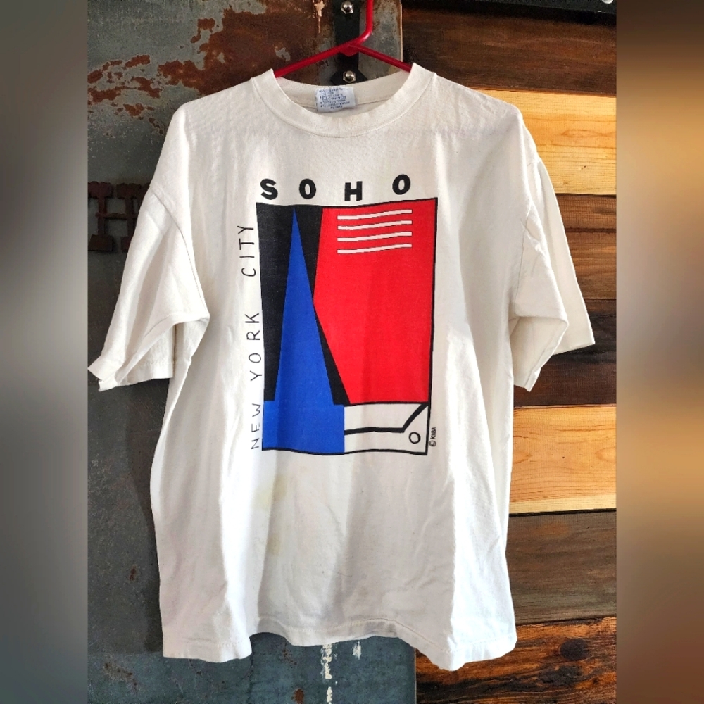 Vintage 90's SOHO NYC Modern Graphic T-shirt XL
